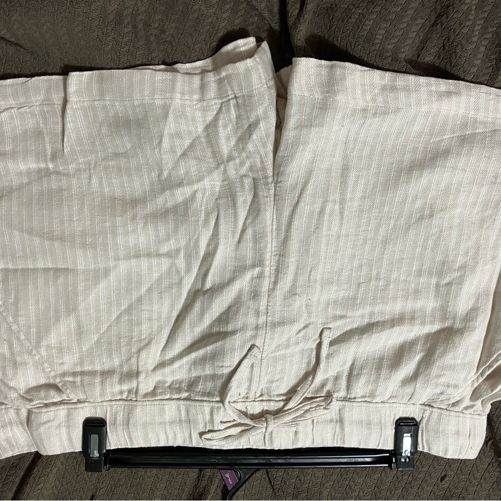 XXL Linen Pull-On Shorts - Picture 5 of 5